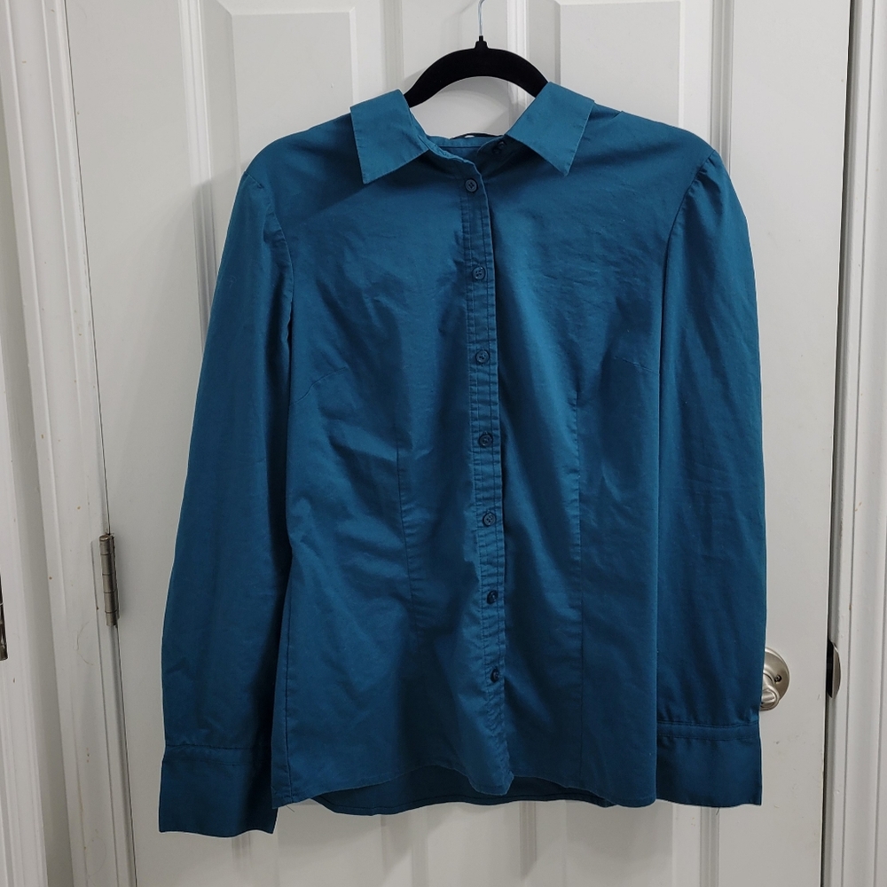The Limited Essential Shirt